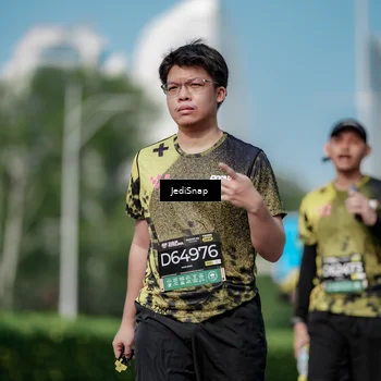 Runner Photo 6881938