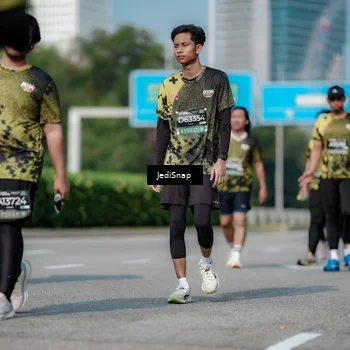 Runner Photo 6881955