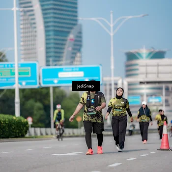 Runner Photo 6882432