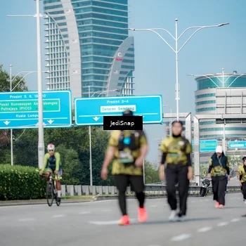 Runner Photo 6882433