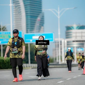 Runner Photo 6882442