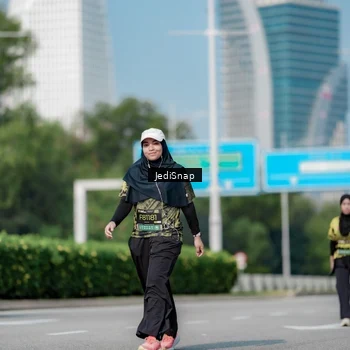 Runner Photo 6882454