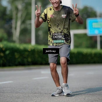Runner Photo 6882542