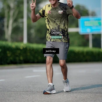 Runner Photo 6882545