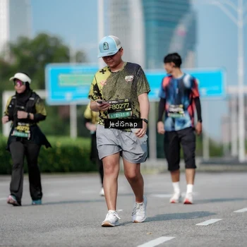 Runner Photo 6882552