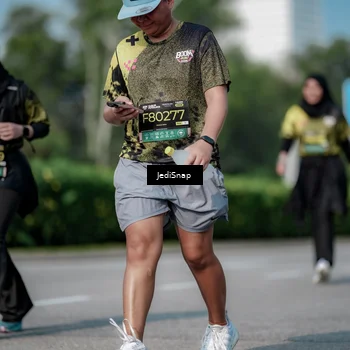 Runner Photo 6882570