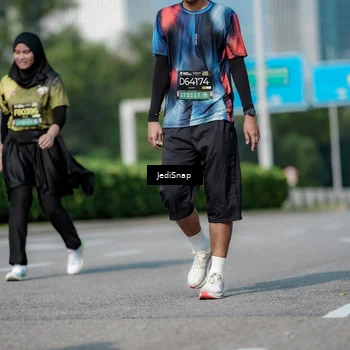 Runner Photo 6882578