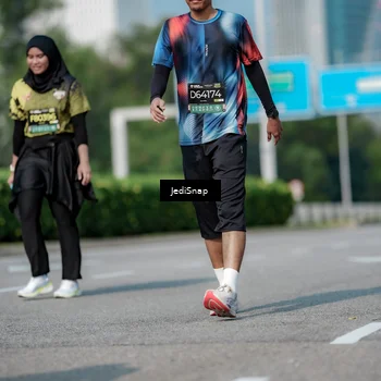 Runner Photo 6882579