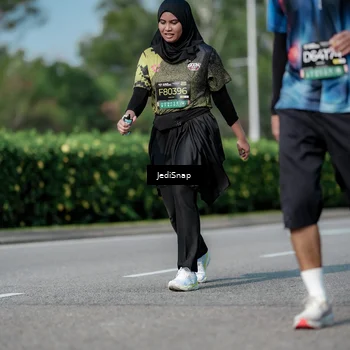 Runner Photo 6882592
