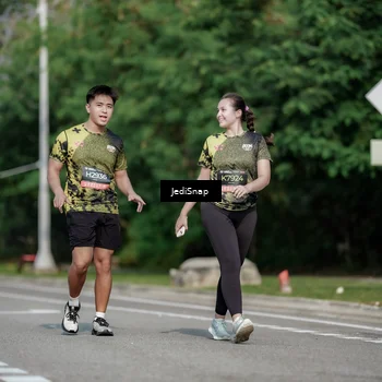 Runner Photo 6882614