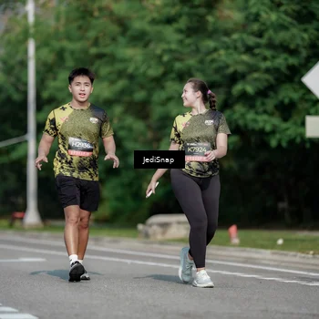 Runner Photo 6882616