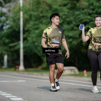 Runner Photo 6882623