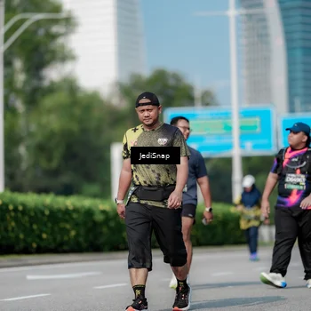 Runner Photo 6882670