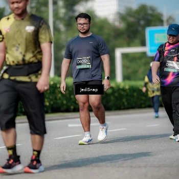 Runner Photo 6882682