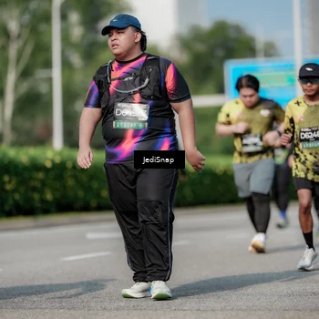 Runner Photo 6882692