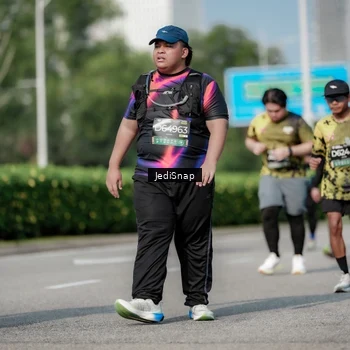 Runner Photo 6882699