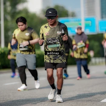 Runner Photo 6882703