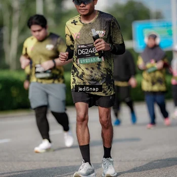 Runner Photo 6882709