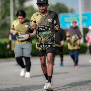 Runner Photo 6882712