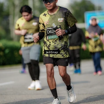 Runner Photo 6882713