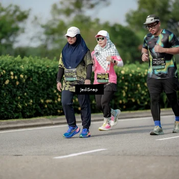 Runner Photo 6882723