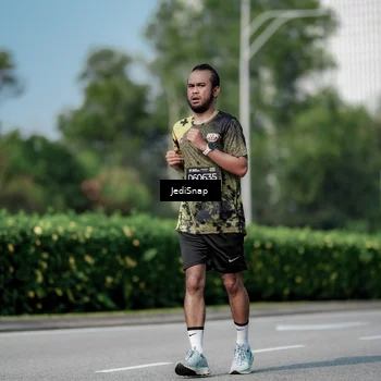 Runner Photo 6882785