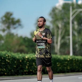 Runner Photo 6882789
