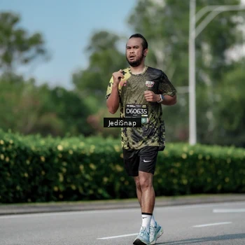 Runner Photo 6882790