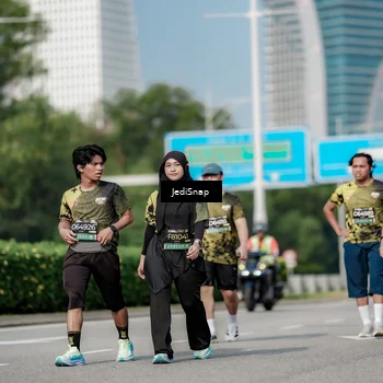 Runner Photo 6882820