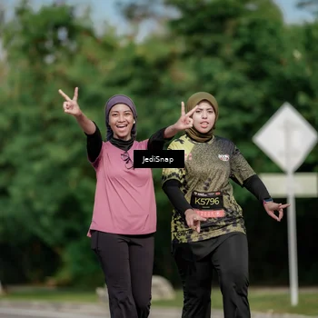 Runner Photo 6882840