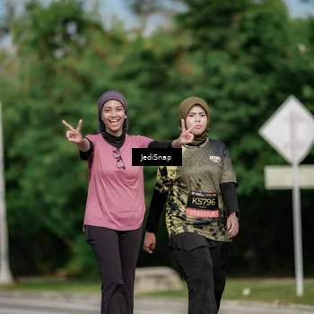 Runner Photo 6882843