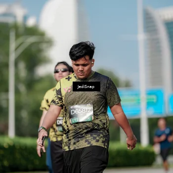 Runner Photo 6882846