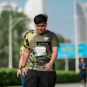 Runner Photo 6882858