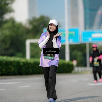 Runner Photo 6882868