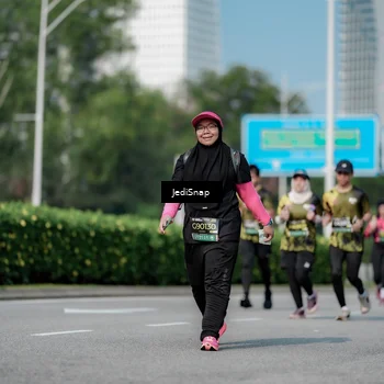 Runner Photo 6882883