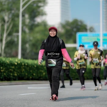 Runner Photo 6882899