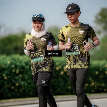 Runner Photo 6882912