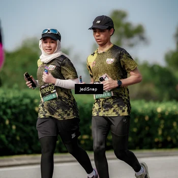 Runner Photo 6882916
