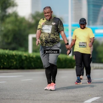 Runner Photo 6882938