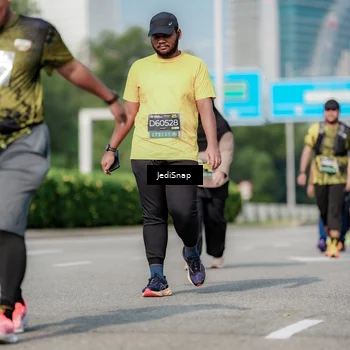 Runner Photo 6882960