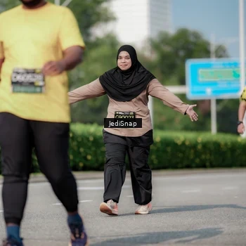 Runner Photo 6882974