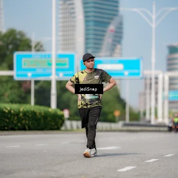 Runner Photo 6883008