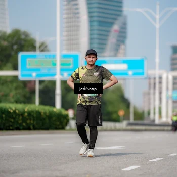 Runner Photo 6883011