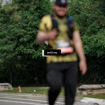 Runner Photo 6883018
