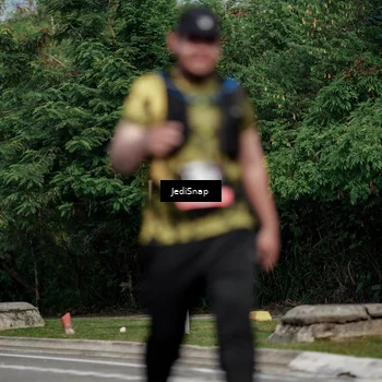 Runner Photo 6883035