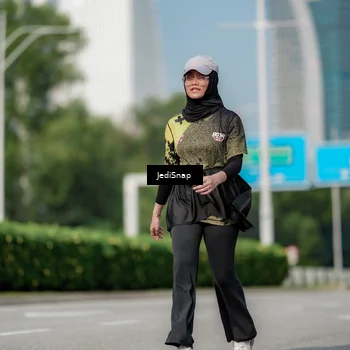 Runner Photo 6883055