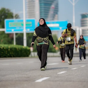 Runner Photo 6883056