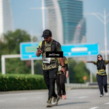 Runner Photo 6883067