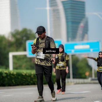 Runner Photo 6883081