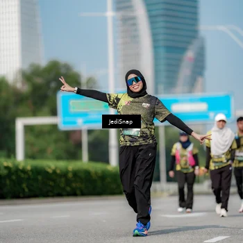 Runner Photo 6883115